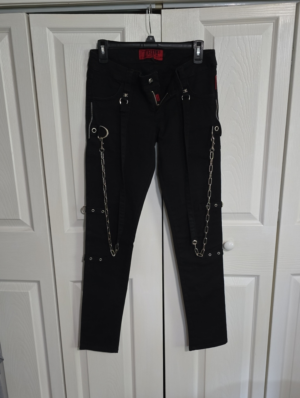 Tripp NYC Black Women's Slim Chain-Detail Jeans